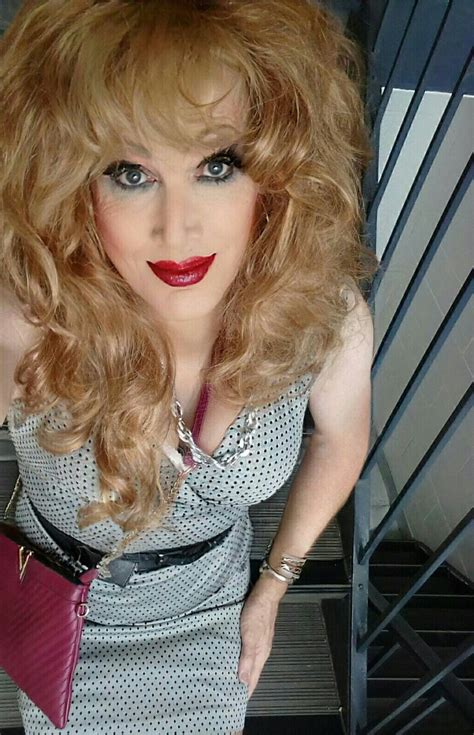 BEAUTY @ Tranny Clips